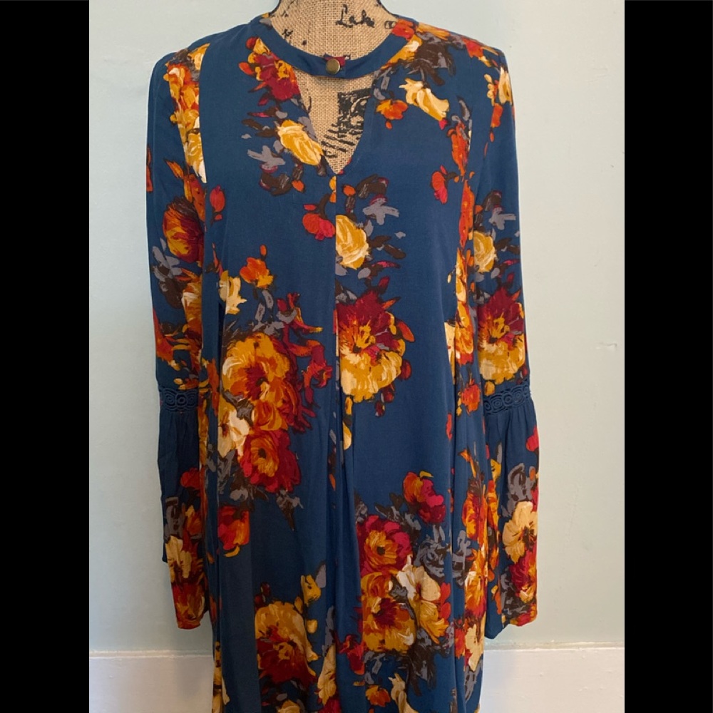 Blu Pepper Navy Floral Bohemian Keyhole Dress Med - Picture 6 of 7